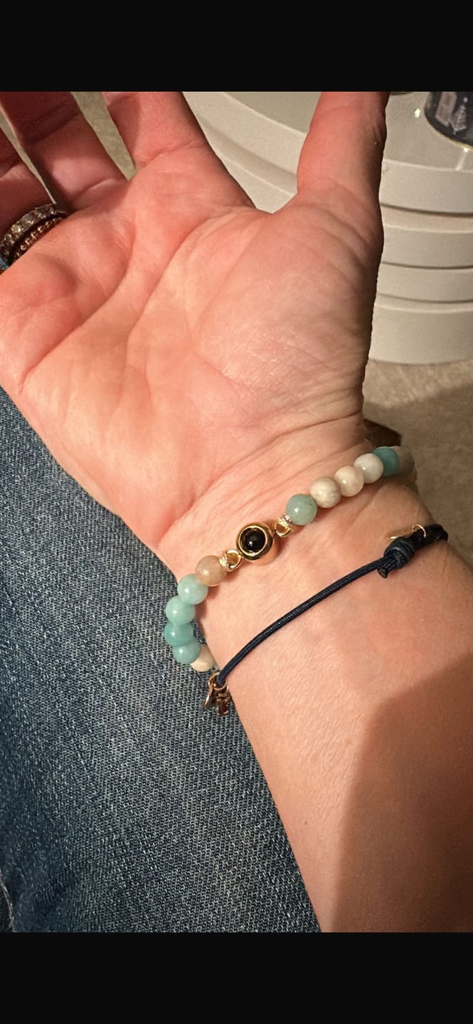 Customer photo review of Personalisiertes Perlen Armband mit Foto