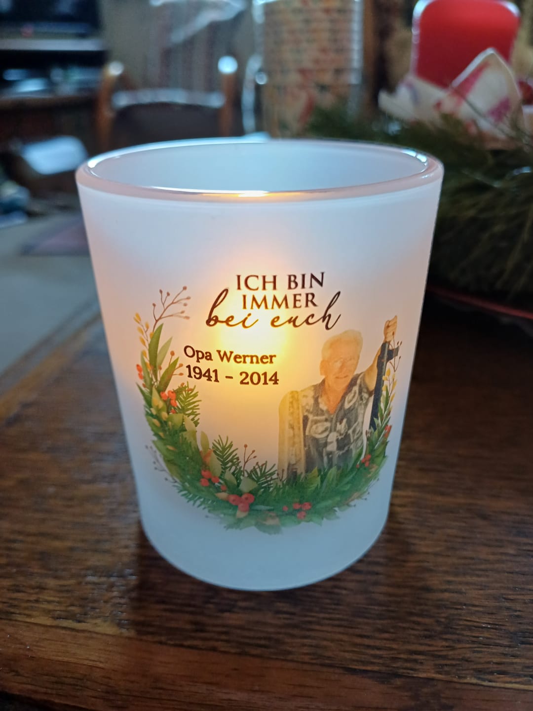 Customer photo review of Bei euch - Personalisiertes Teelicht
