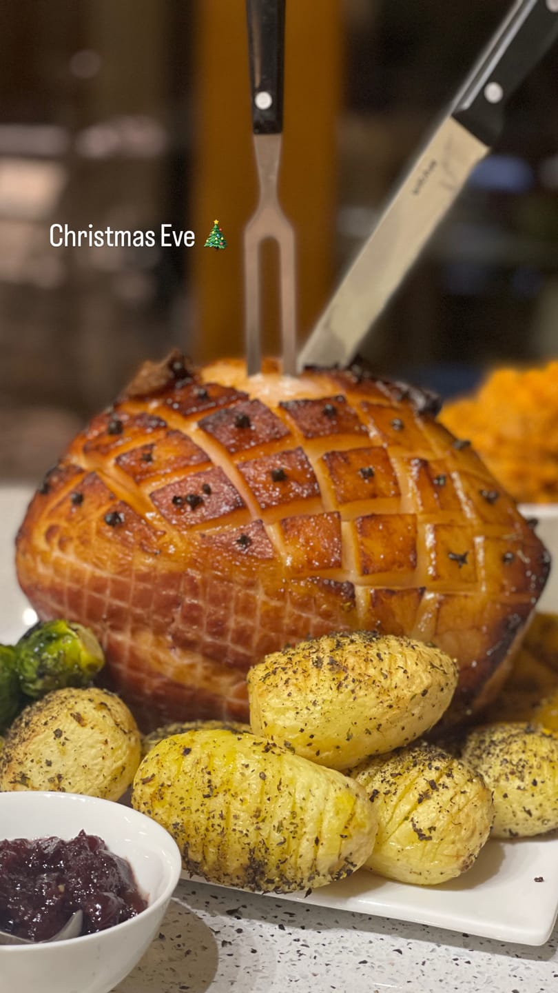 Customer photo review of Boneless Leg Ham Glazed