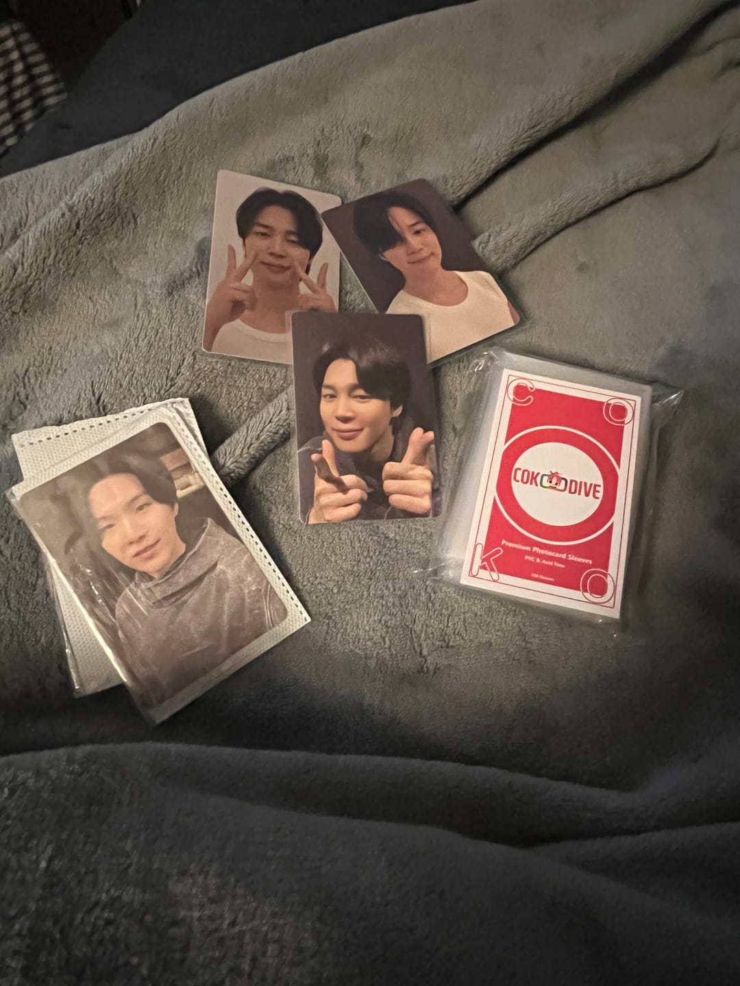Customer photo review of Premium Photocard Sleeves for K-Pop Fans
