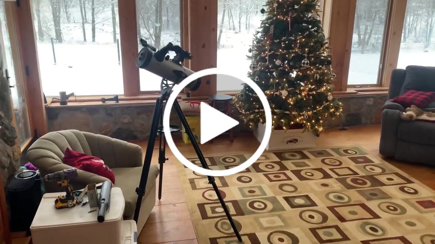 Customer video review of SmartWings Motorized Light Filtering Roller Shades 70% Blackout Linen