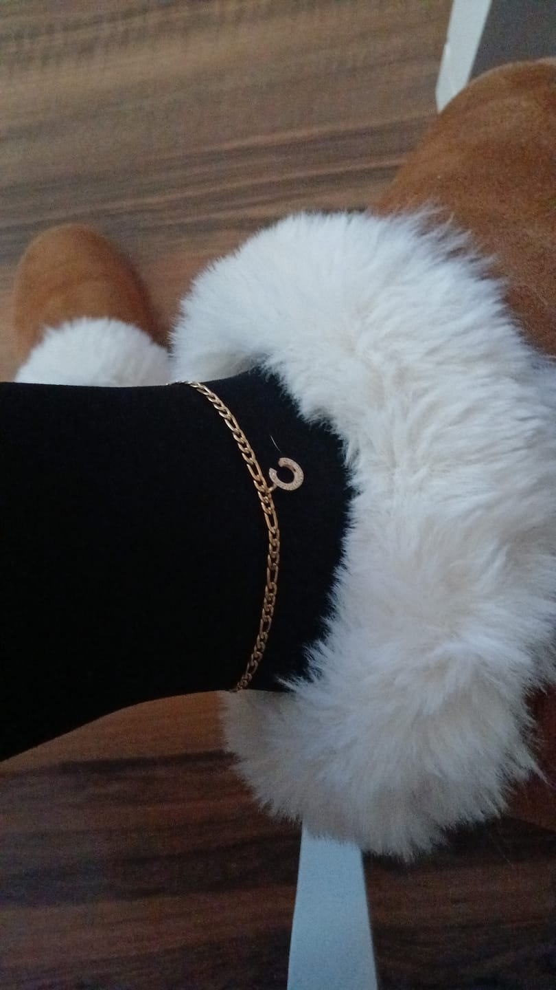 Customer photo review of Letter Fußkette | 18K vergoldet