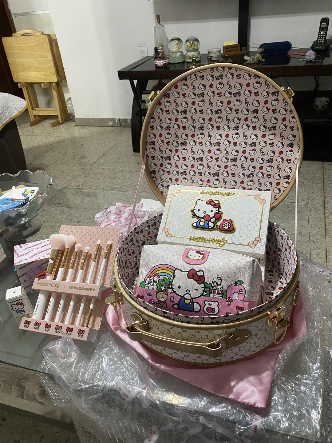 Customer photo review of Colección Completa | Hello Kitty