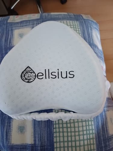 Avis photo d'un client sur Coussin Orthopédique Genoux Cellsius - Le secret d'un sommeil sans douleur