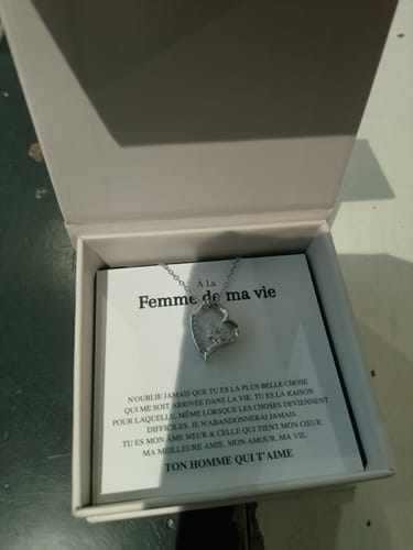Customer photo review of Collier Amour Éternel - À la femme de ma vie - N'oublie jamais...