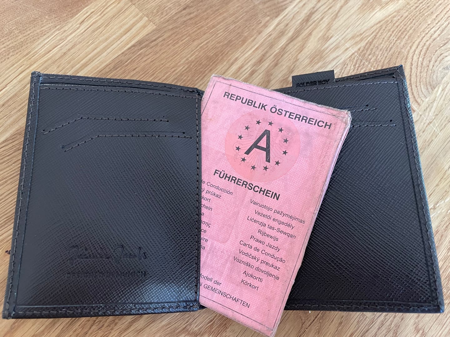 Customer photo review of Folder Boy bi-fold wallet