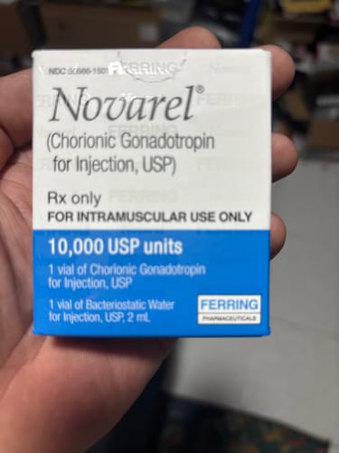 Reseña con foto de un cliente sobre NOVAREL Hormona Cronica Gonadotropina 10,000 UI
