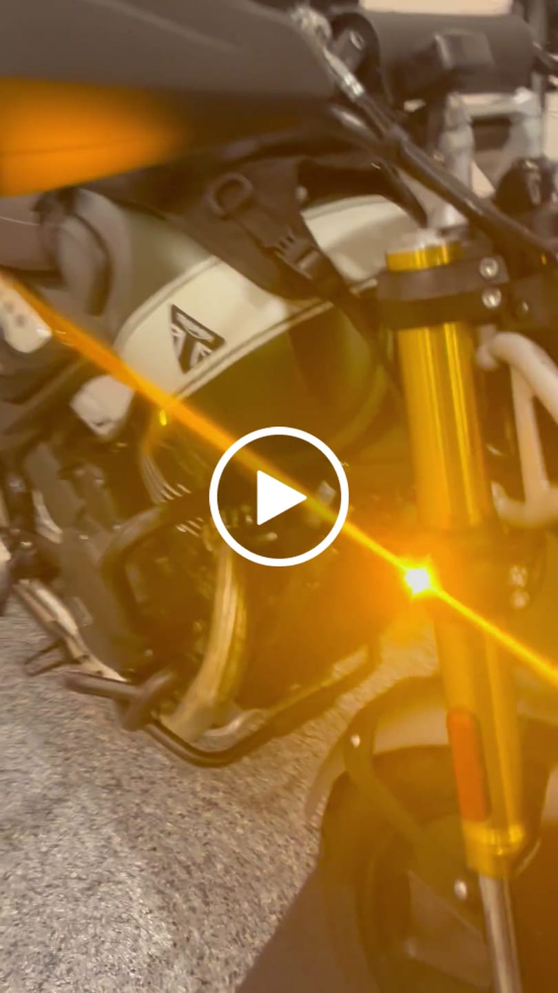 Customer video review of Triumph Speed 400 & Scrambler 400  Low Profile Plug & Play Front Turn Signal Kits
