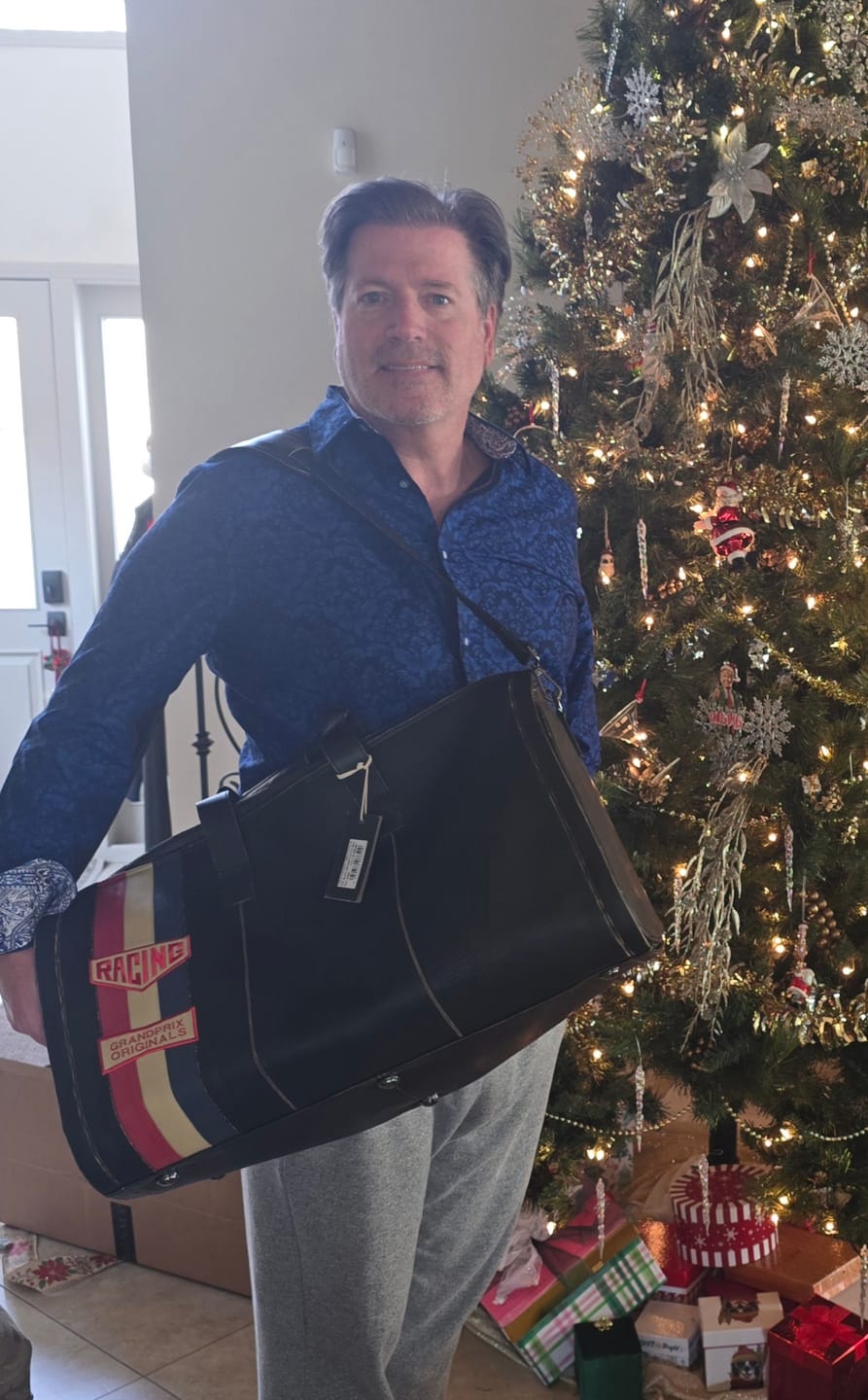 Customer photo review of Vintage Leather Flat-Out Garment / Duffel Bag (Limited Edition, Numbered)