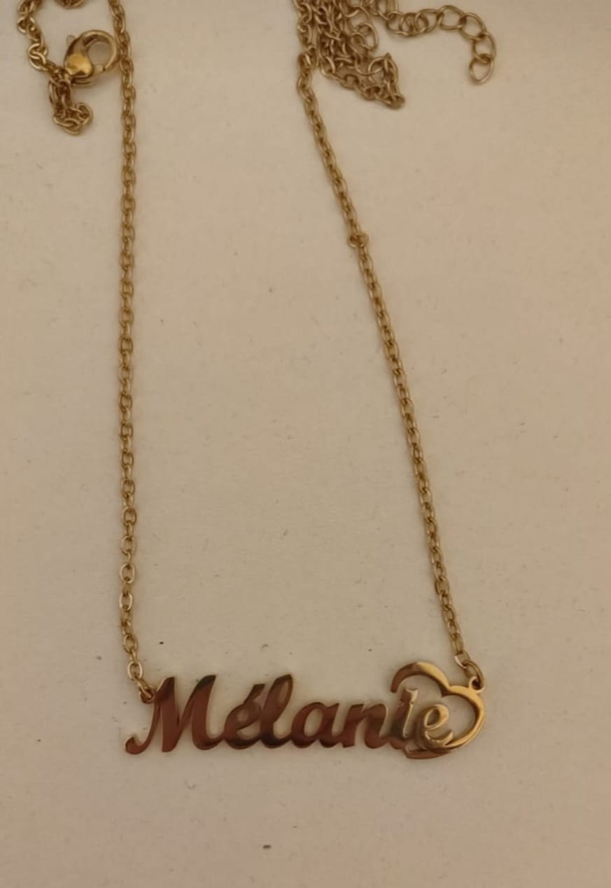 Customer photo review of Collier Prénom Coeur Ciselé