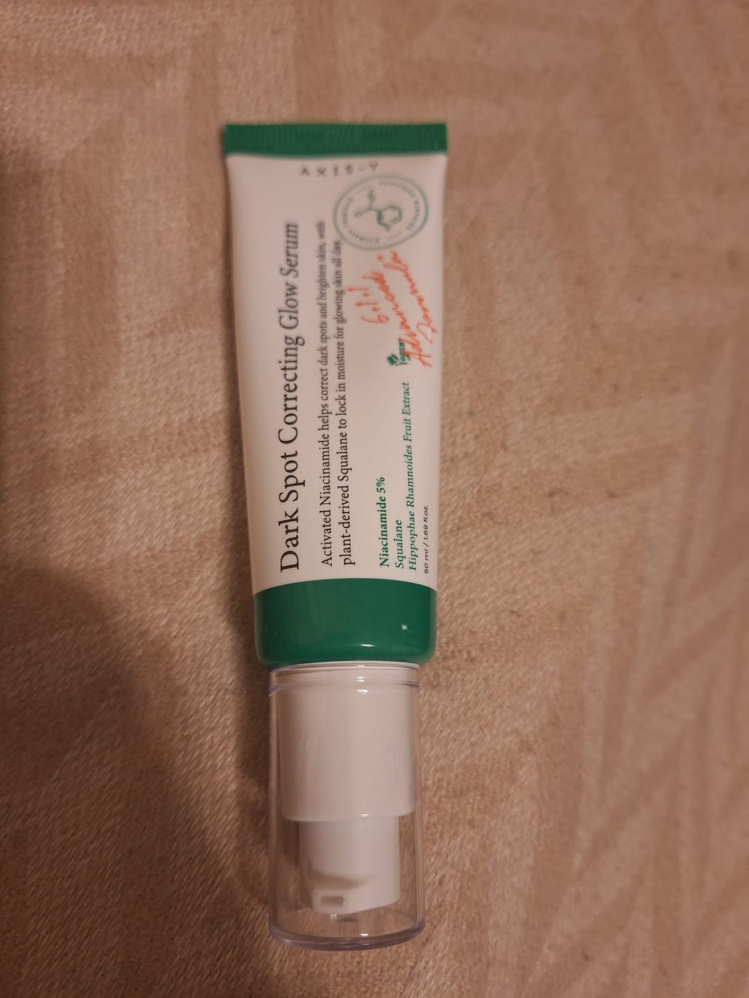Customer photo review of Serums tumšo plankumu korekcijai AXIS-Y Dark Spot Correcting Glow Serum