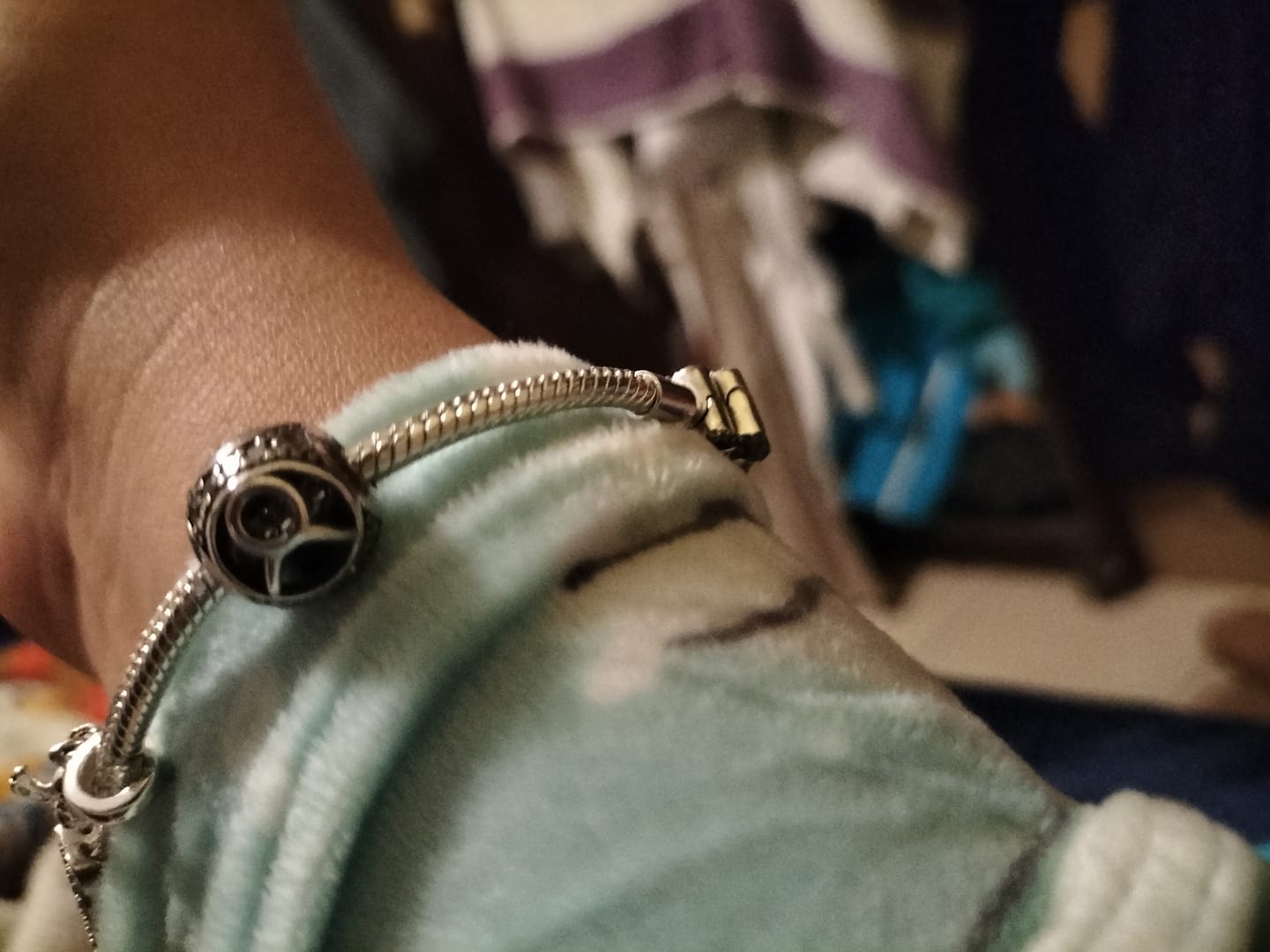 Customer photo review of Charm Horoscopo Diamantado