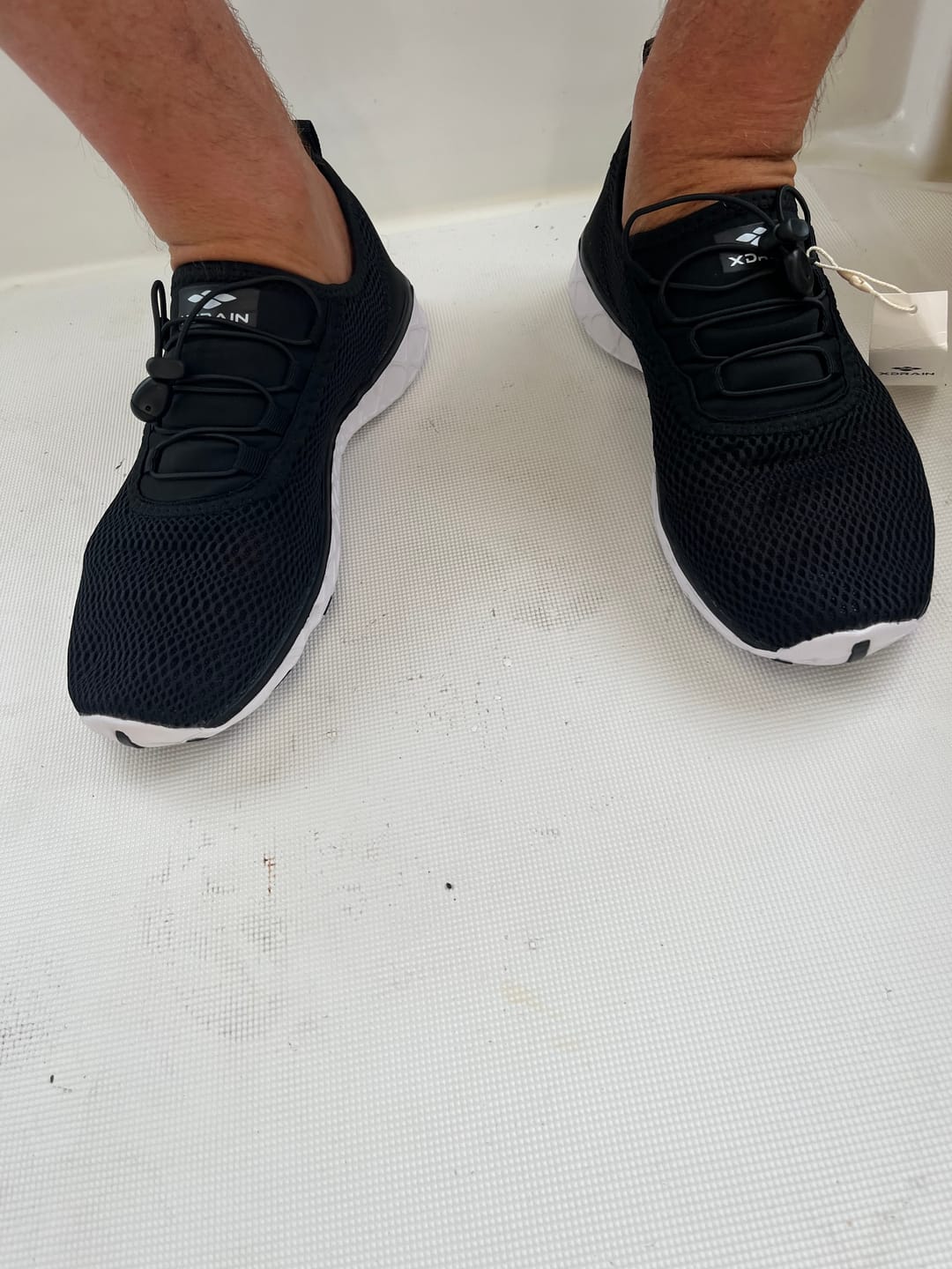 Customer photo review of Aleader Men's Xdrain Classic Knit 3.0 Water Shoes