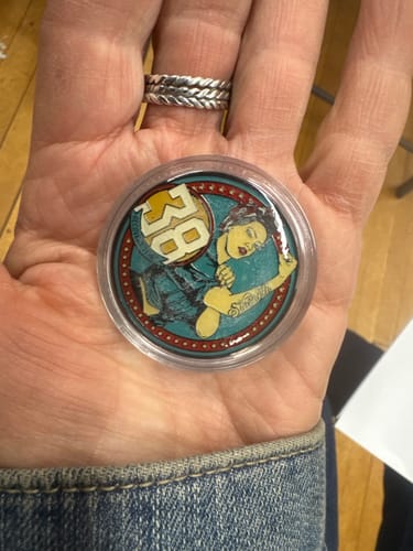 Customer photo review of 40mm AA Medallion Velvet Box - Specialty Chip/Coin/Token Holder