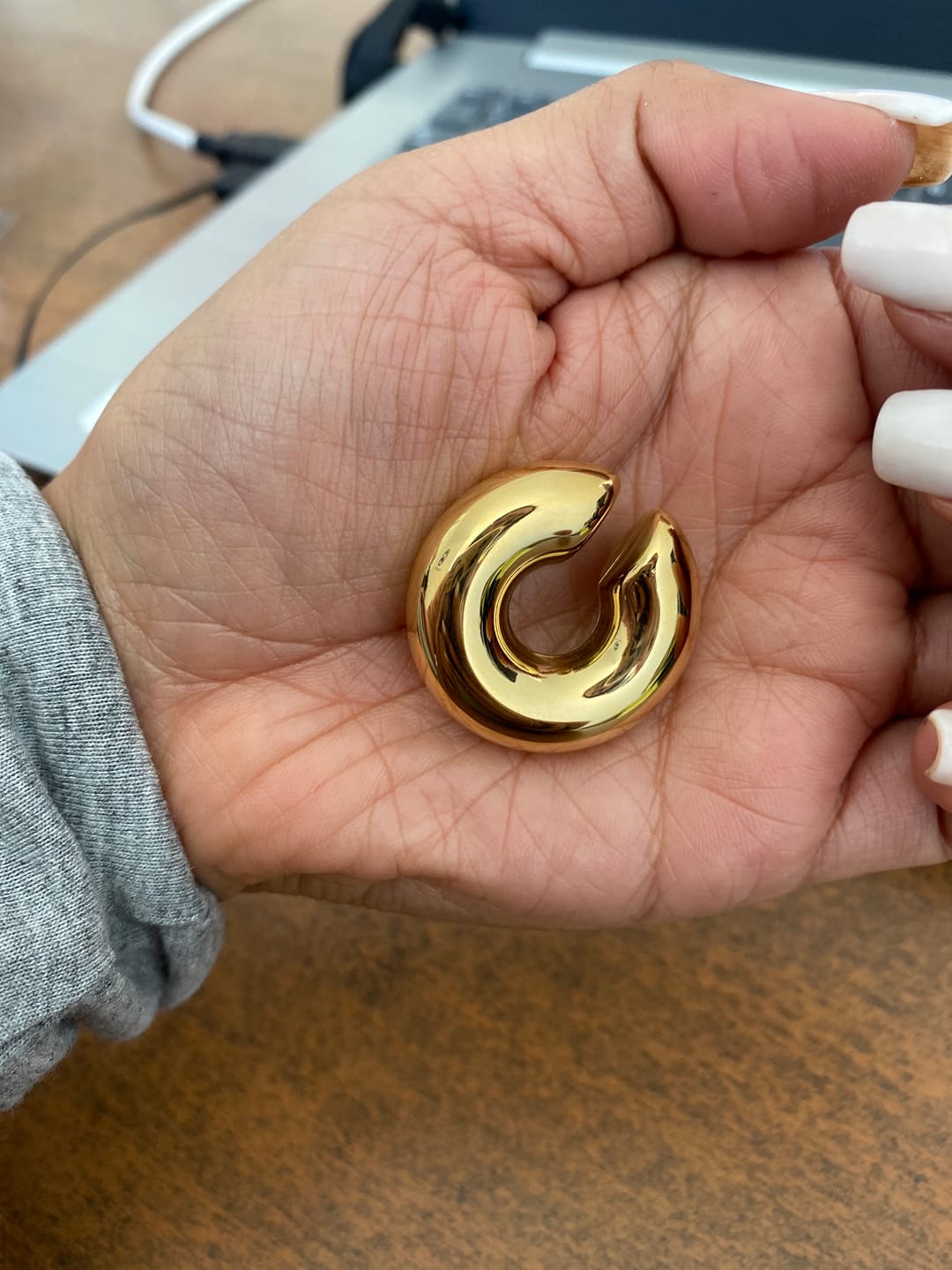 Customer photo review of Chunky Ear Cuff
