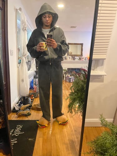 Customer photo review of RT No. 6399 CHARCOAL GRAY ZIP-UP HOODIE & SWEATPANTS