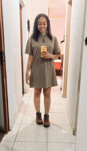 Ana Paula D. review of Vestido Camisetão Gerânio Marrom image 1 out of 1