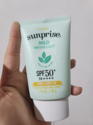 Customer photo review of Sunprise Mild Watery Light SPF50+ PA++++