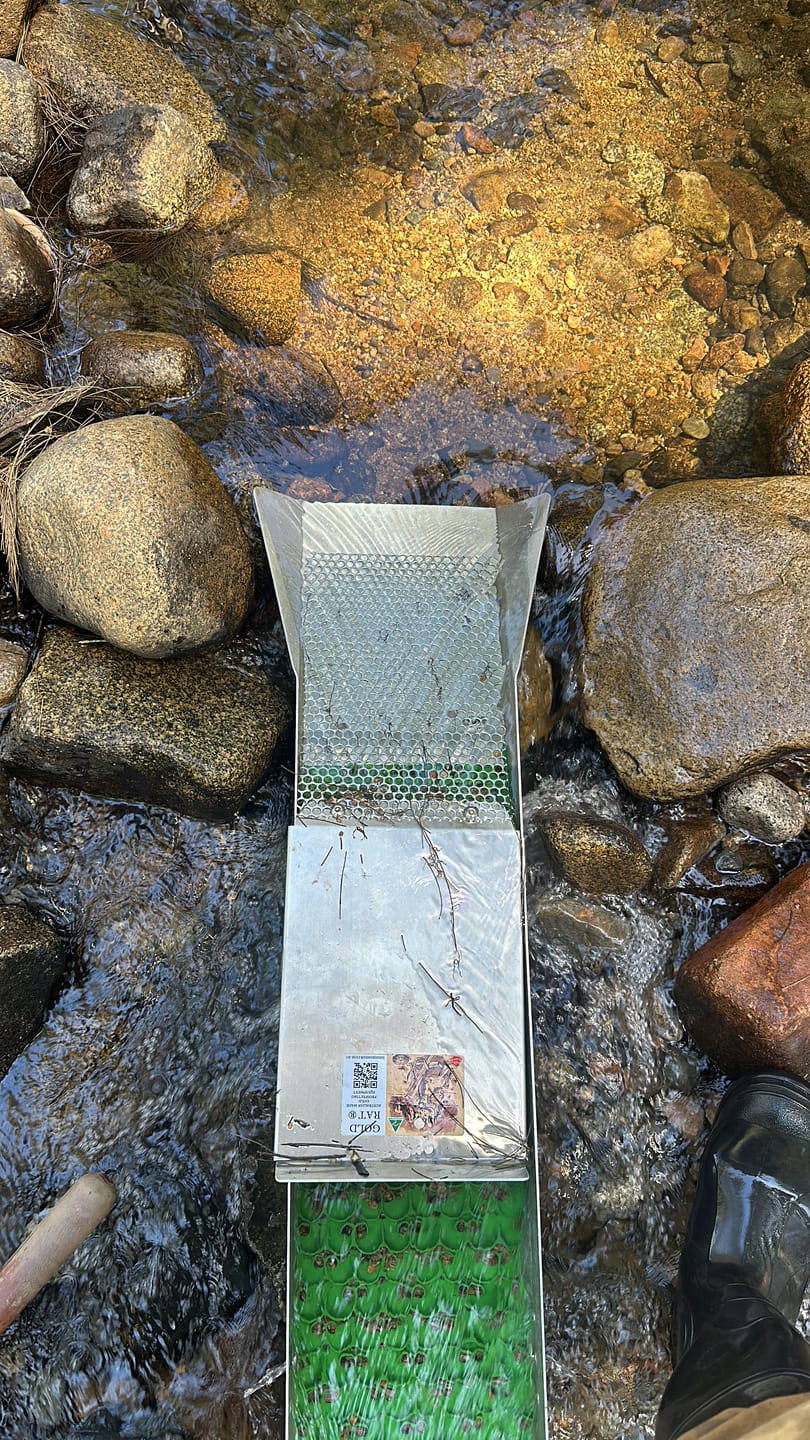 Customer photo review of Forward Classifying Gold Sluice Tray with perforated sheet