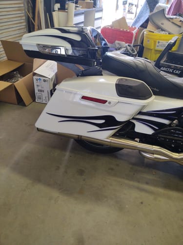 Customer photo review of HR3 White Amethyst With Black Licorice Flames 5.5" Razor Style Tour Pack Luggage For 14-24 Harley Touring