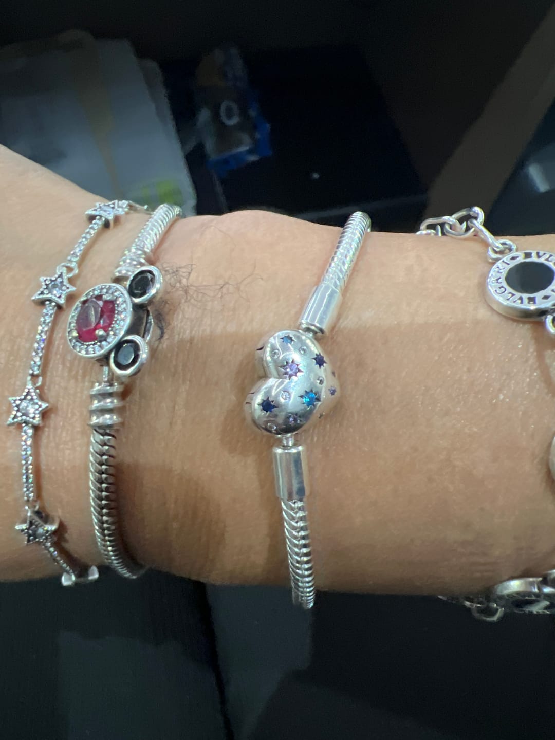 Customer photo review of Pulsera Corazón Noche Estrellada