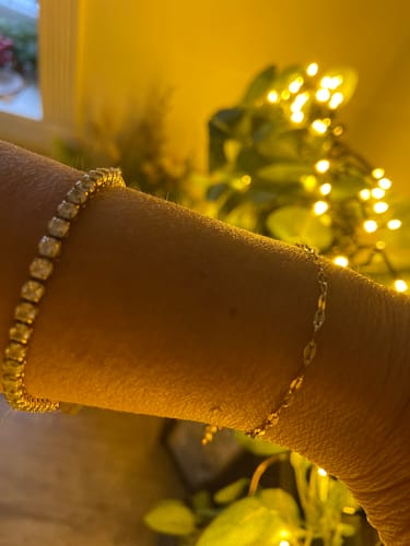 Customer photo review of Single Dainty Bracelet
