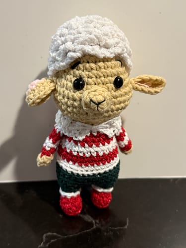 Customer photo review of Sheep Crochet Pattern & Matching Card: "Fleece Navidad"