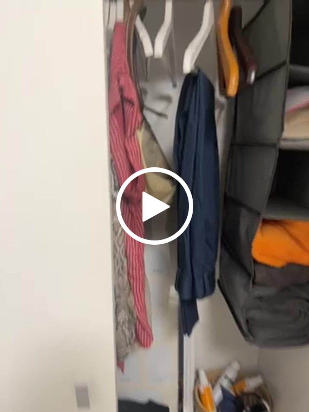 Customer video review of LumoLamp™ - Kabellose LED-Sensorlampe