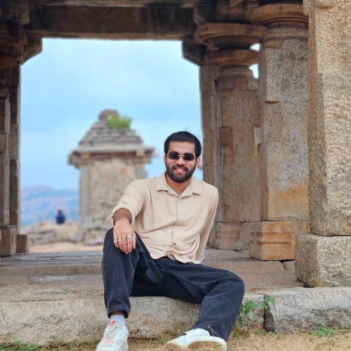 Customer photo review of Underdog |  Black Rimless Rectangle Sunglasses MG3786