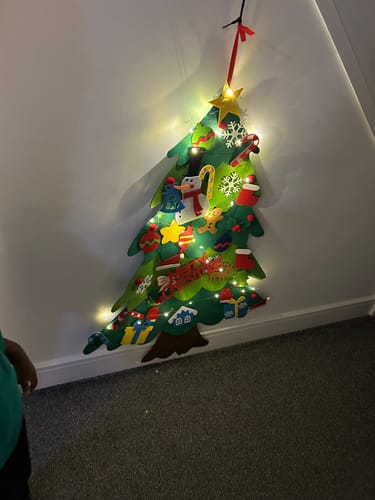 Customer photo review of Felt Christmas Tree - Montessori Kids Toy