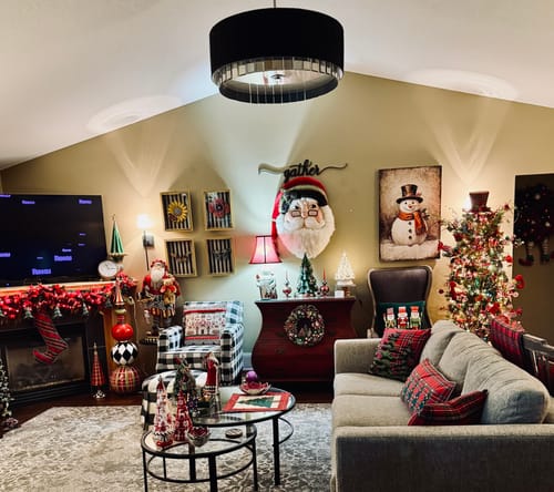 Customer photo review of Vintage Snowman Christmas Wall Art IV