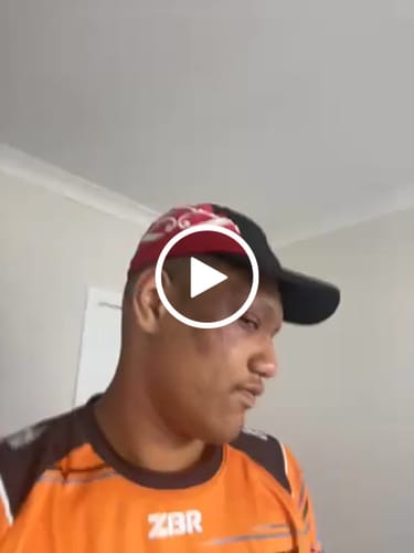 Customer video review of Māori Sports Lid
