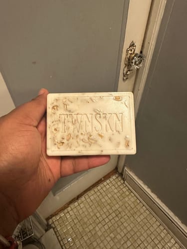 Customer photo review of 2-1 Bar | Half Oat exfoliant | Half Discoloration Cleanser