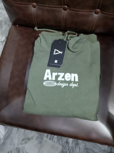 Customer photo review of FOREST GREEN WOMEN HOODIE
