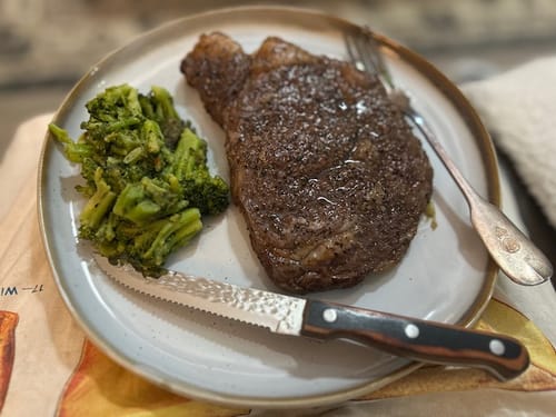 Customer photo review of Steak Sampler Box 🥩