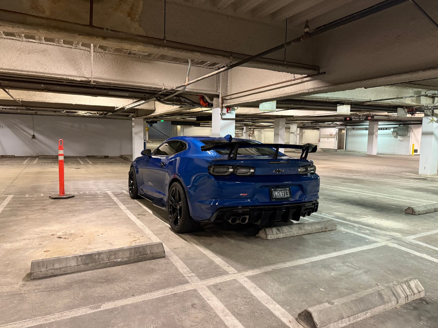 Customer photo review of 2016-2025 Chevy Camaro Evo Style Shark Fins Rear Diffuser Quad/Single Tips SS/RS/LT w/ Smoke Reflectors