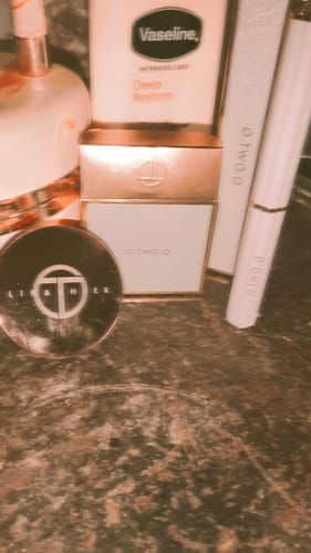 Customer photo review of O.TWO.O HYDRATING GLOSS LIP AND CHEEK BALM