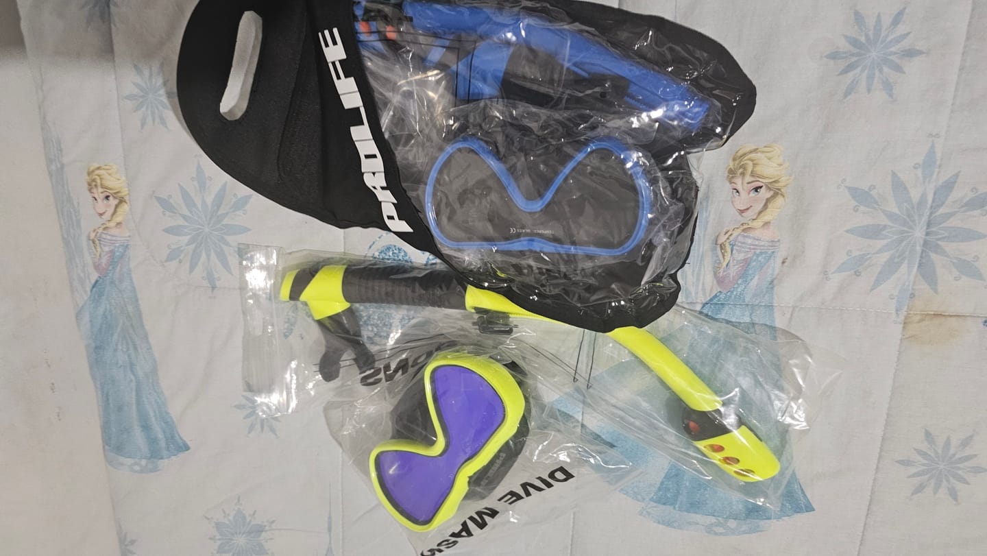 Customer photo review of Máscara de Mergulho Antiembaçamento Com Snorkel Atlantic
