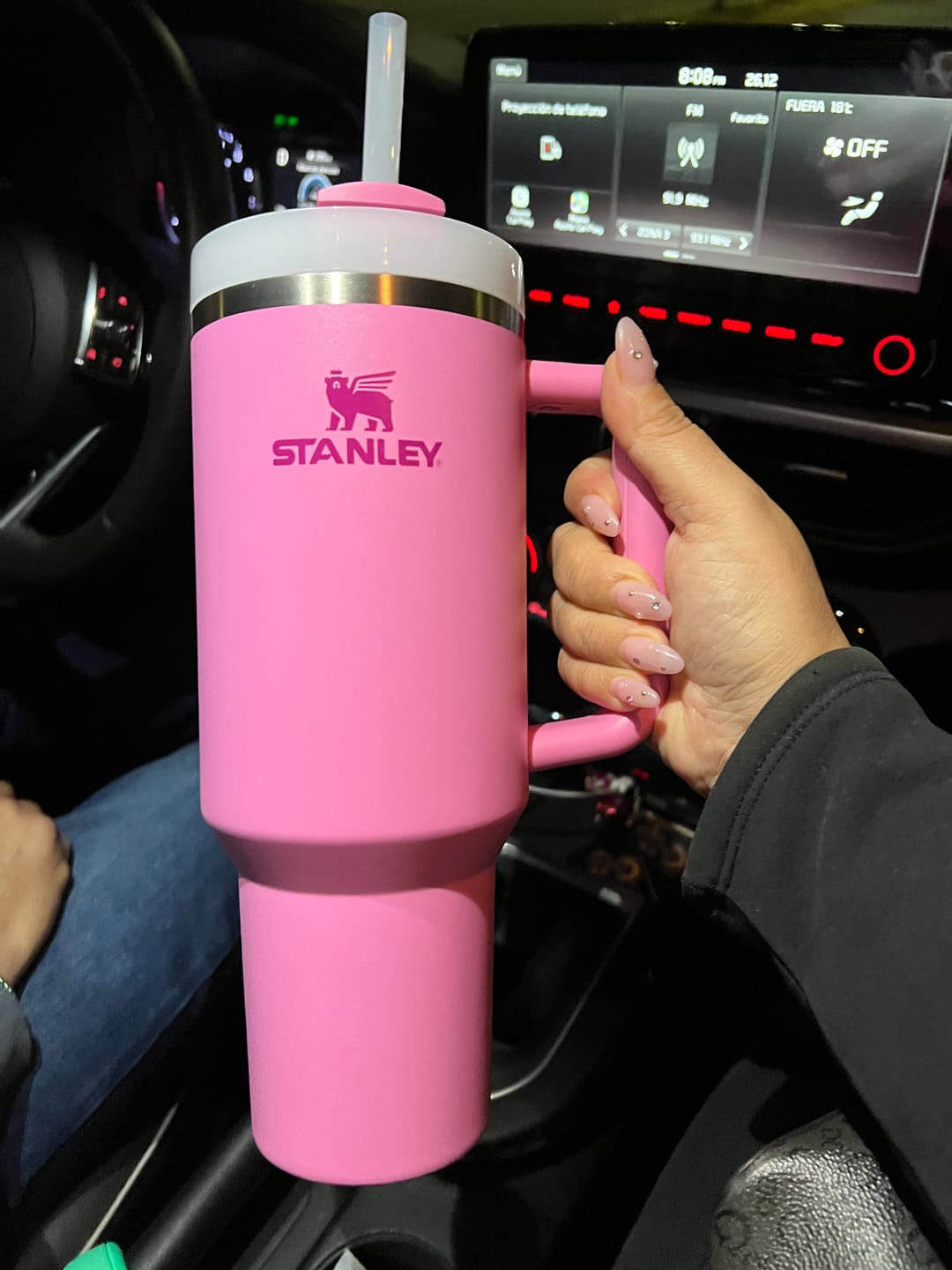 Customer photo review of Stanley Quencher H2.0 Flowstate™ Tumbler | 1.1 L