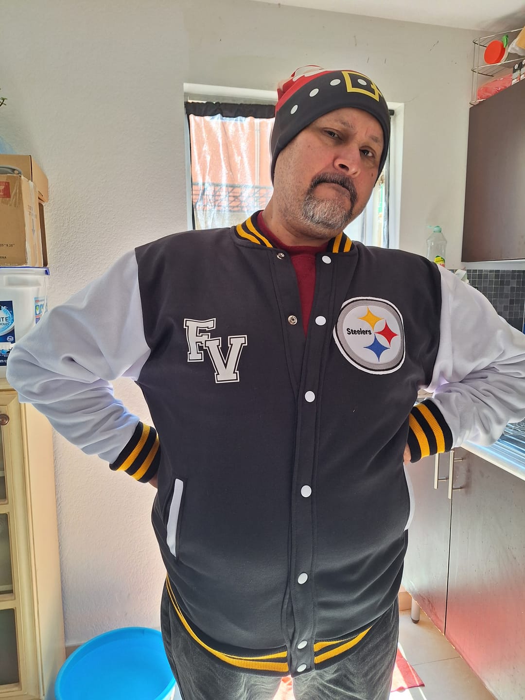 Customer photo review of Chamarra Universitaria NFL Steelers AFC