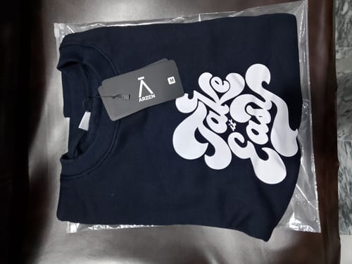 Customer photo review of NAVY PRINTED SWEATSHIRT