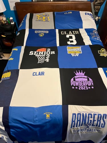 Customer photo review of Colossal T-shirt blanket with 18" Panels