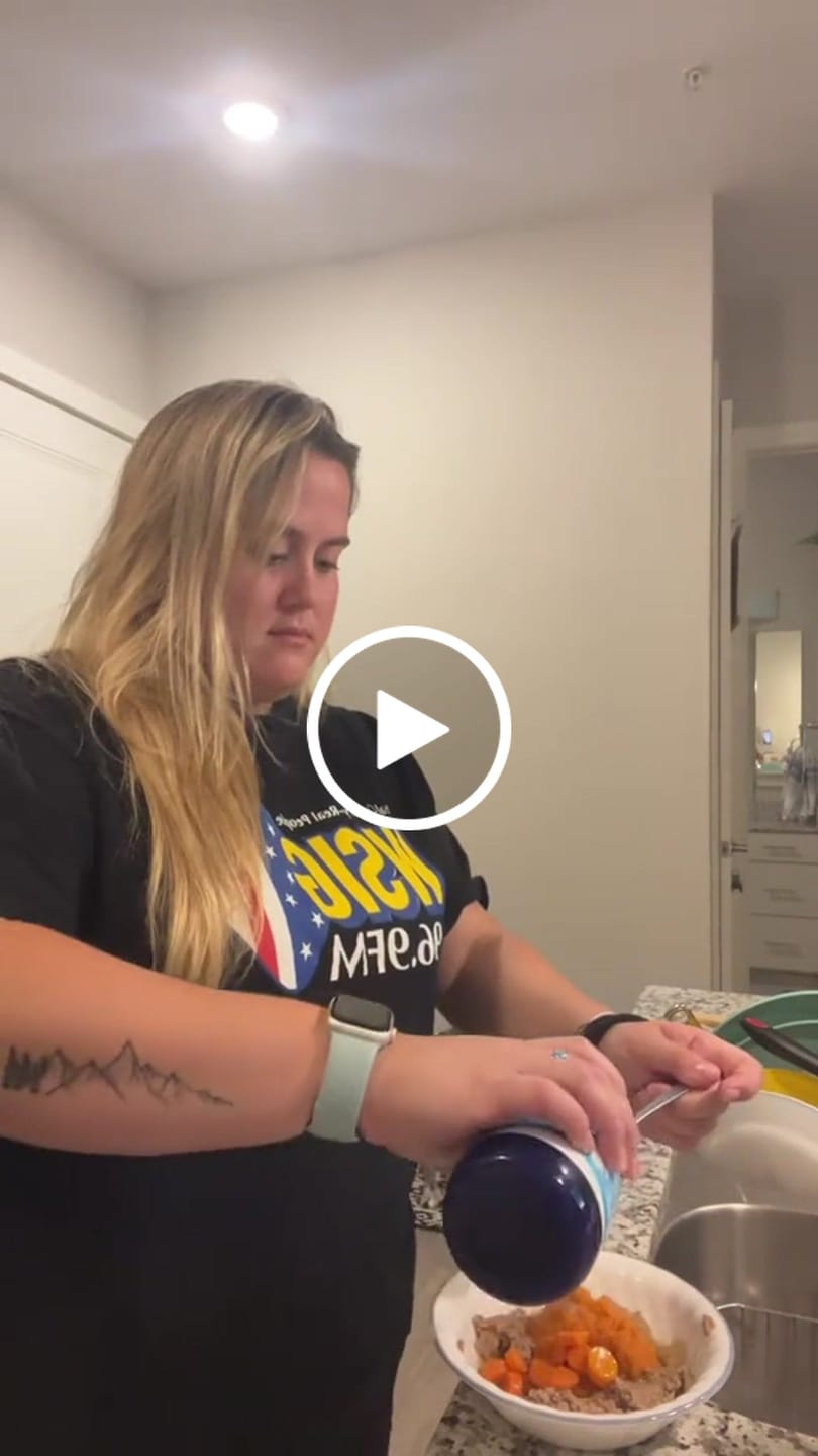 Customer video review of Dog UTI & Kidney Support Remedy