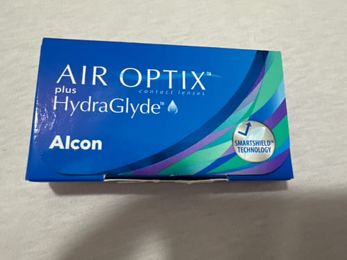 Customer photo review of Lentes de Contato Air Optix Plus HydraGlyde