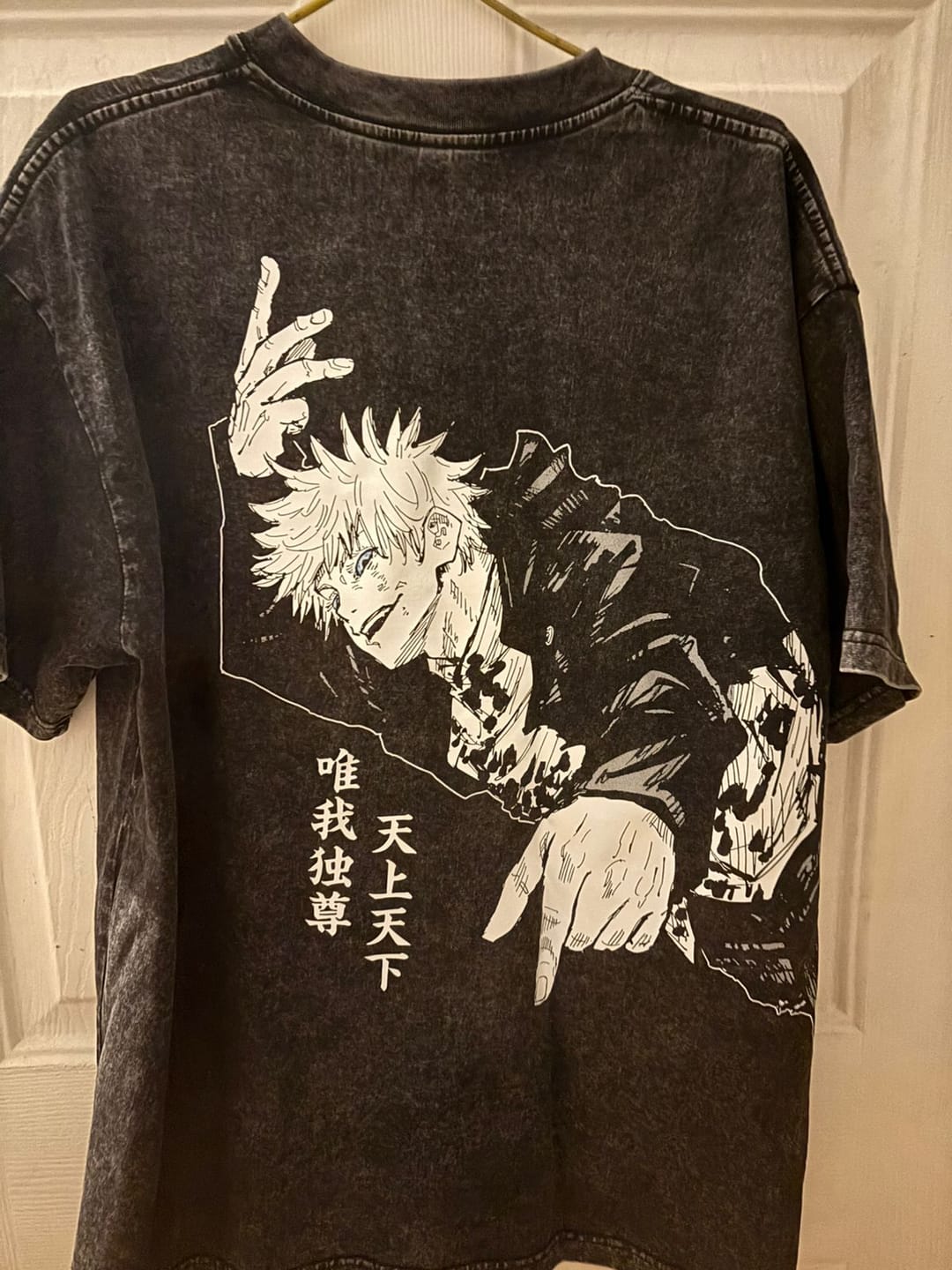 Customer photo review of Camisa Satoru Gojo ACID WASH - Jujutsu Kaisen