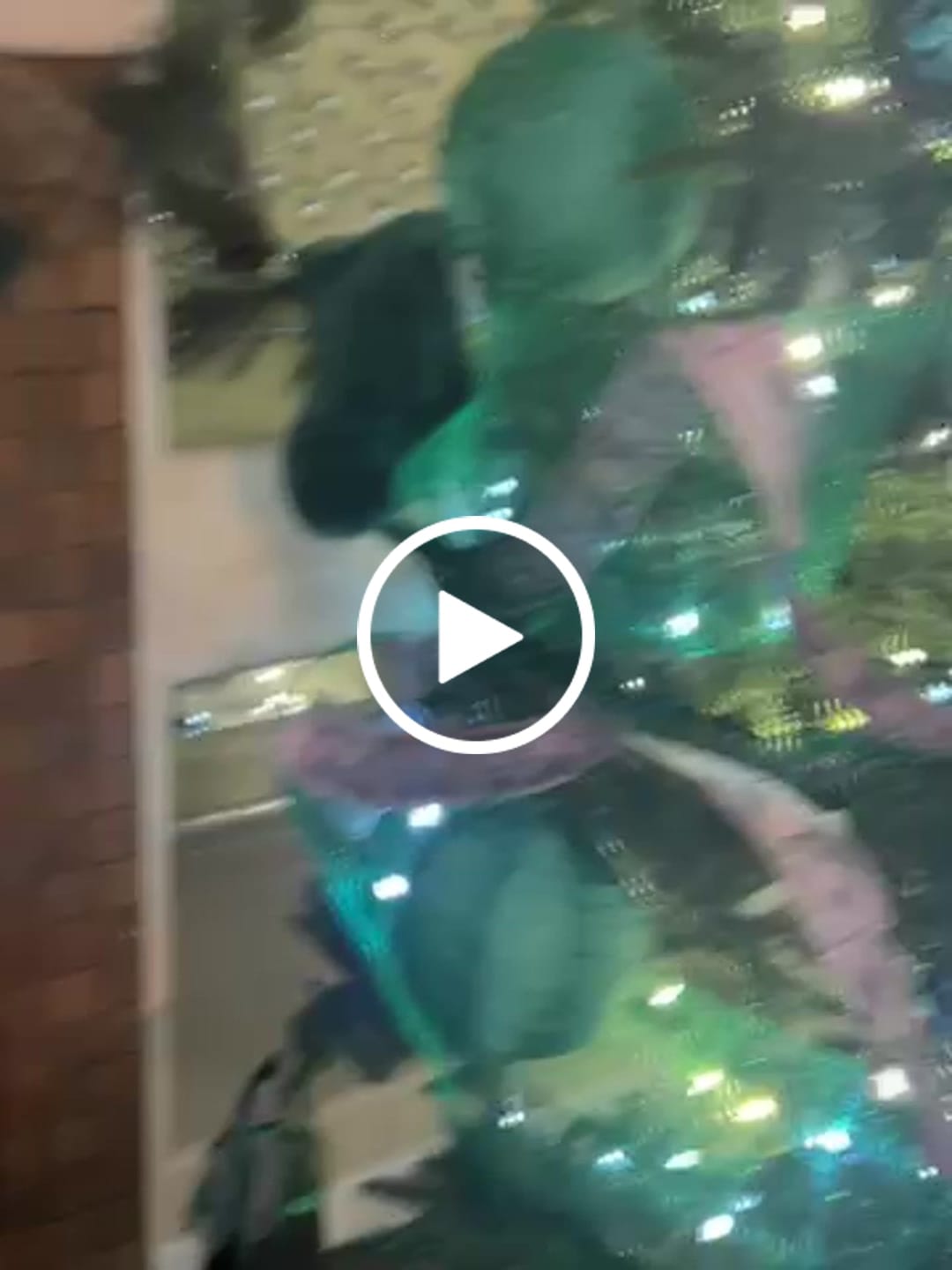 Customer video review of 7.5 FT | 20 LED Battery Operated Green Fairy String Lights With Silver Wire