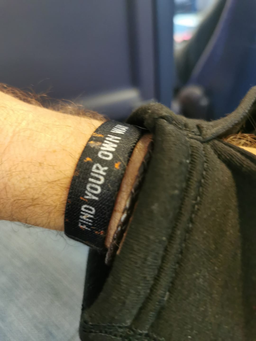 Customer photo review of Never Give Up - Elastisches Armband