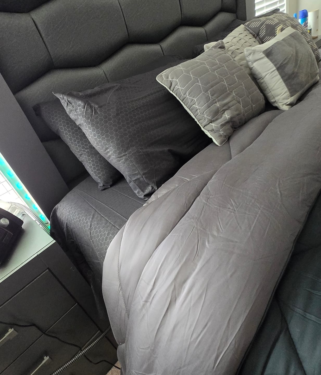 Customer photo review of DÍA Over-Sized Eucalyptus Comforter Set