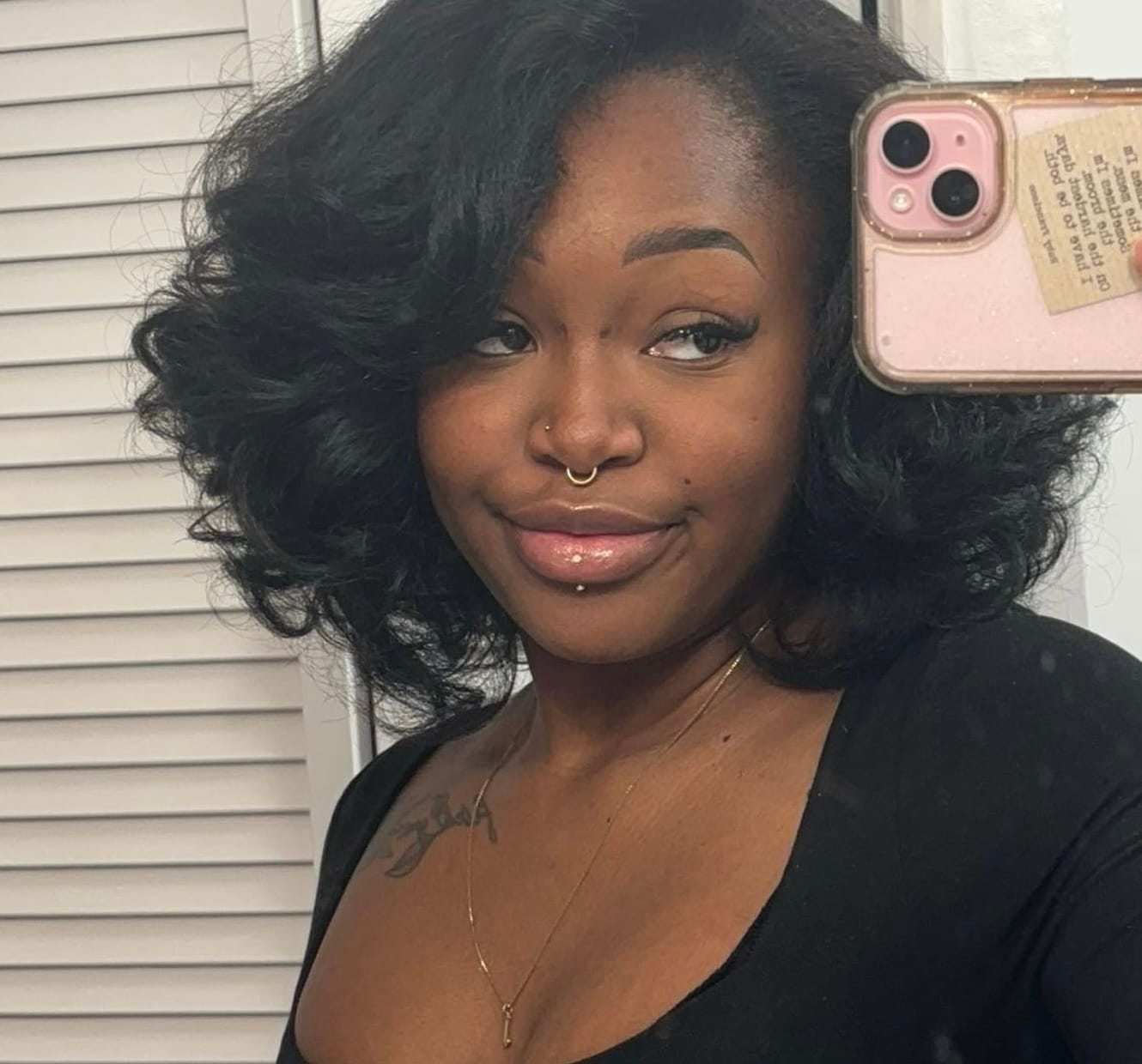 Customer photo review of Sensationnel Curs Kinks & Co Glueless Synthetic Kinky Edges 13x6 HD Lace Front Wig - 13x6 KINKY BODY WAVE 14"