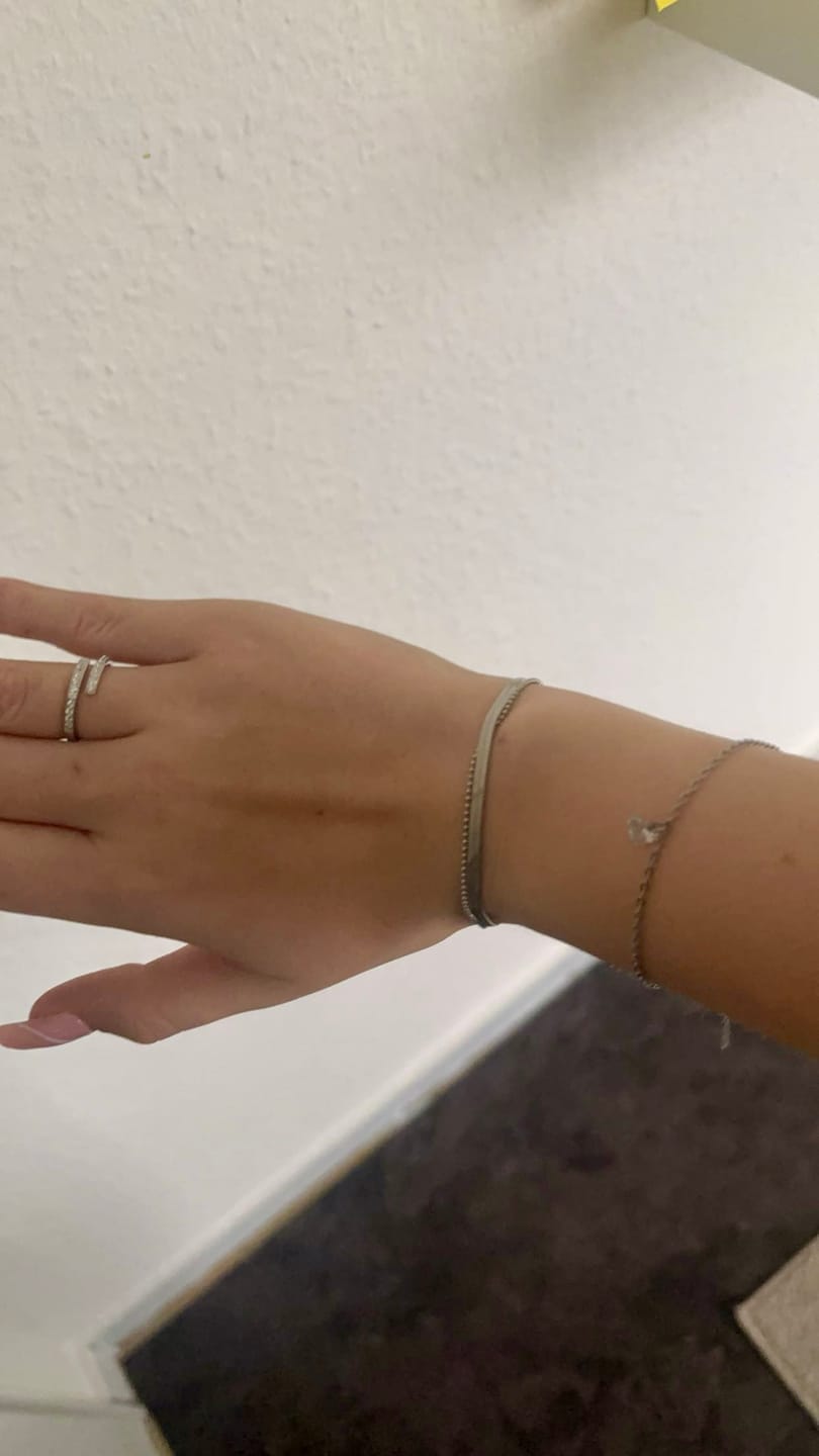 Customer photo review of Mayla Ring | 18K vergoldet